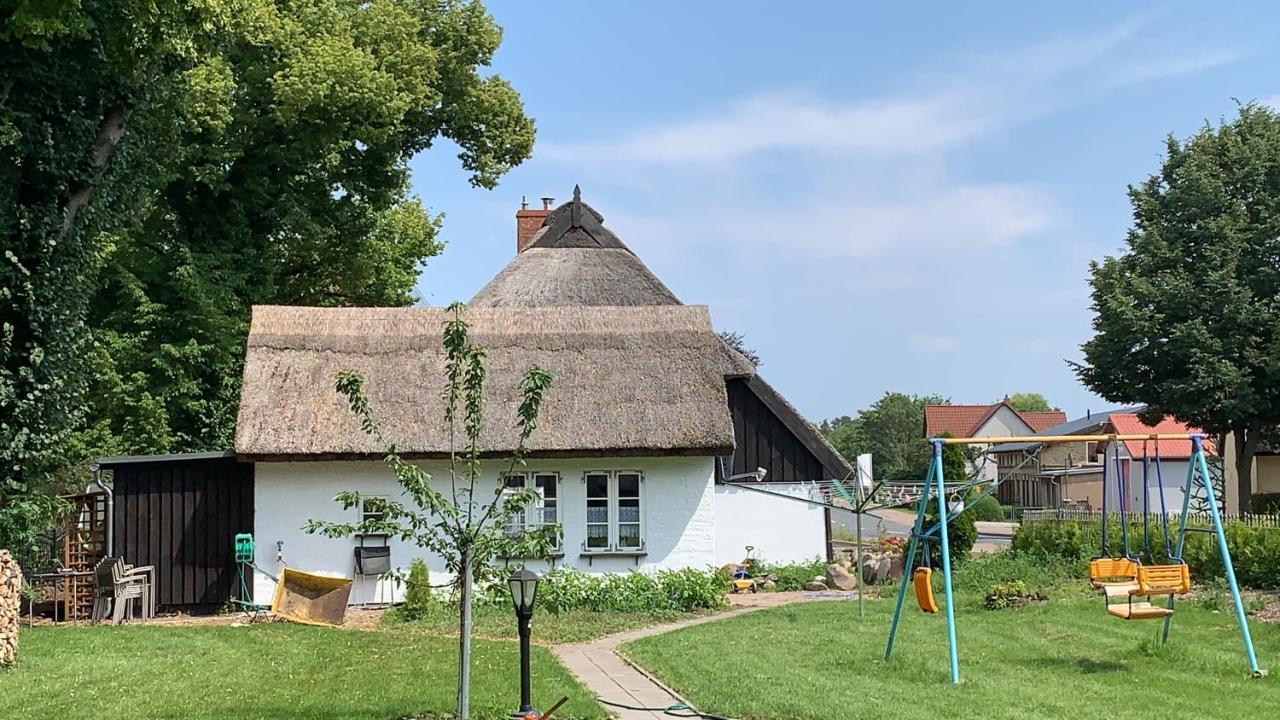 Ferienhaus Alte Schule Rambin Auf Ruegen Εξωτερικό φωτογραφία